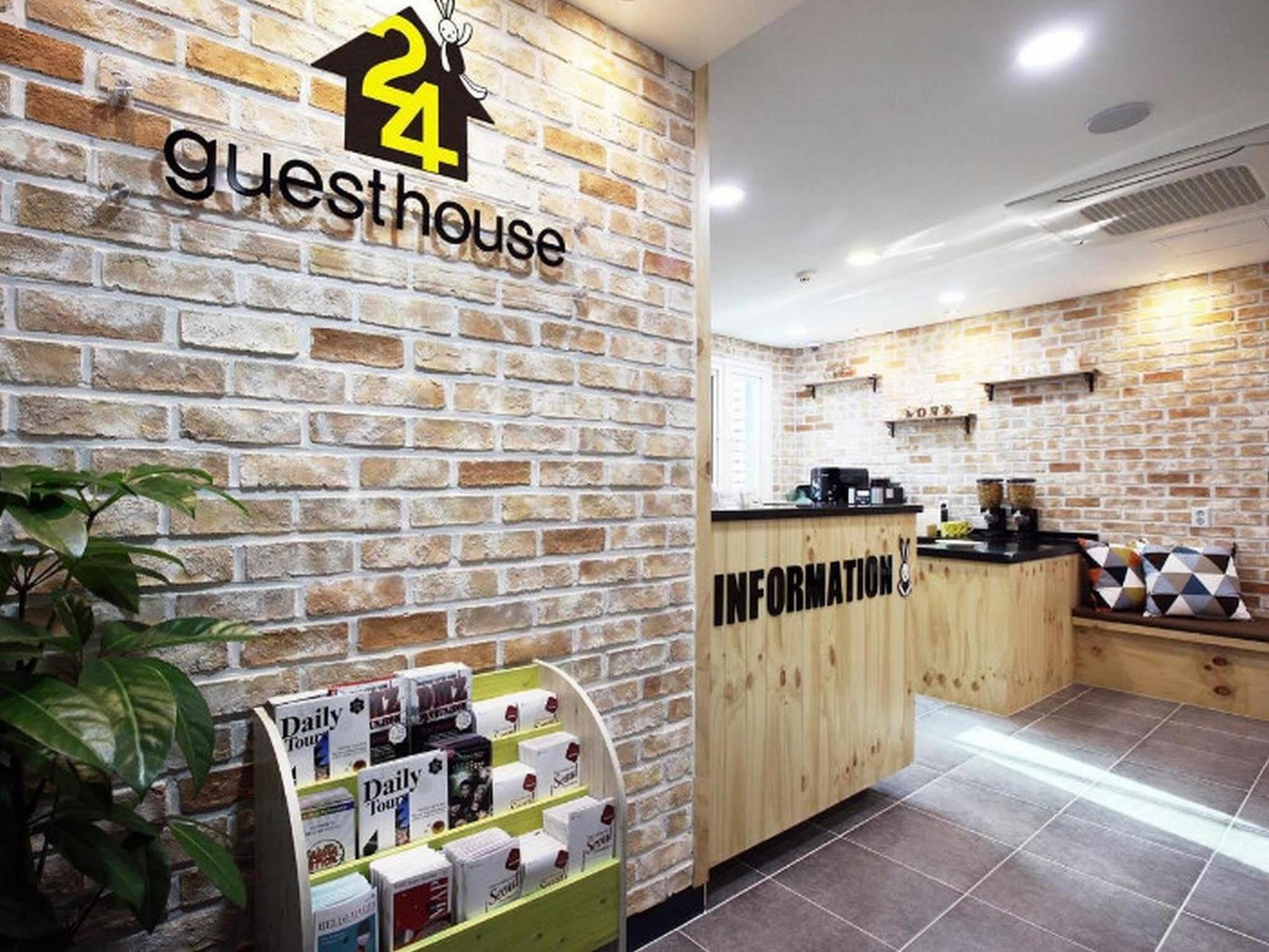 סיאול 24 Guesthouse Myeongdong Avenue מראה חיצוני תמונה