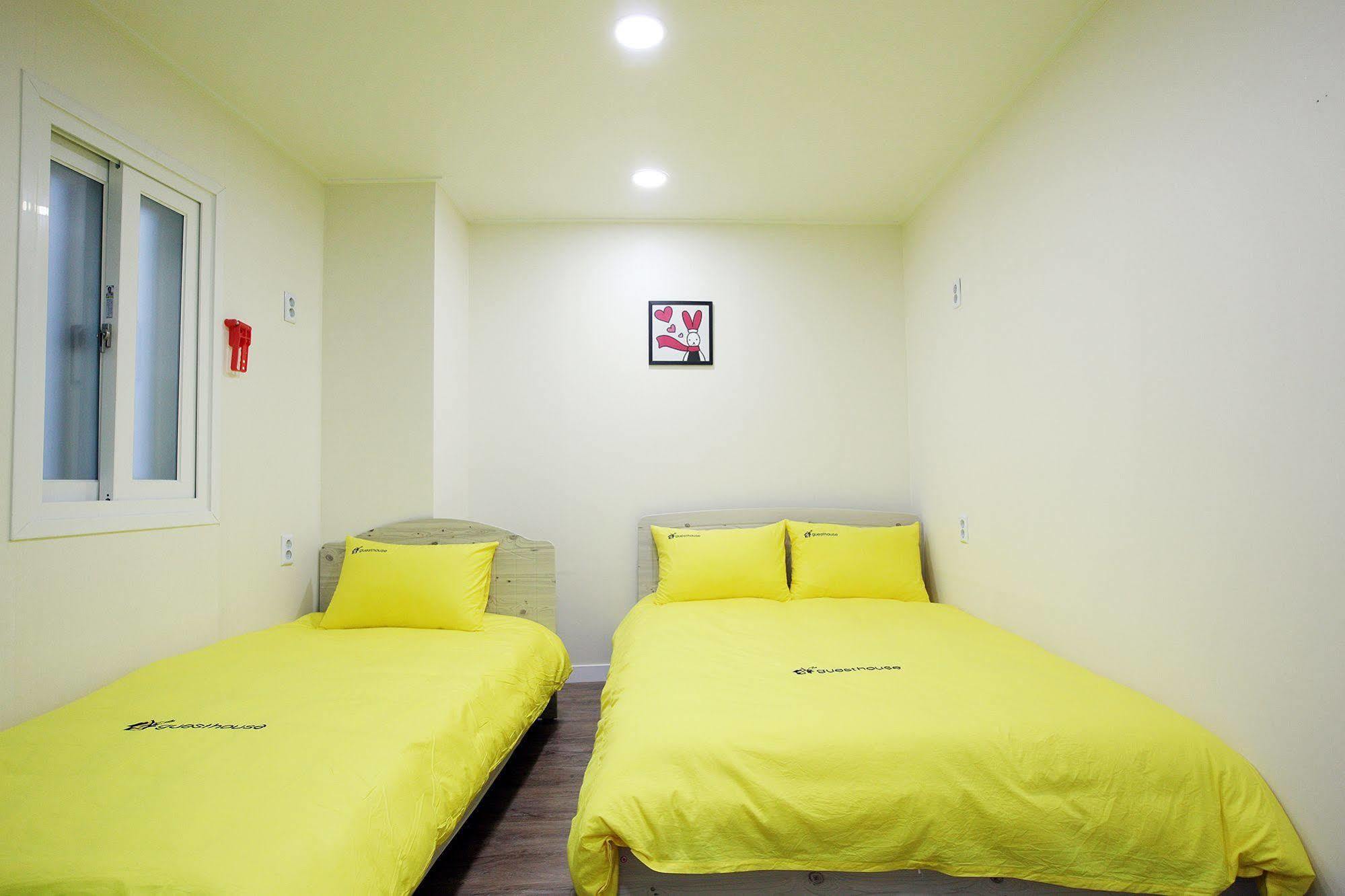 סיאול 24 Guesthouse Myeongdong Avenue מראה חיצוני תמונה