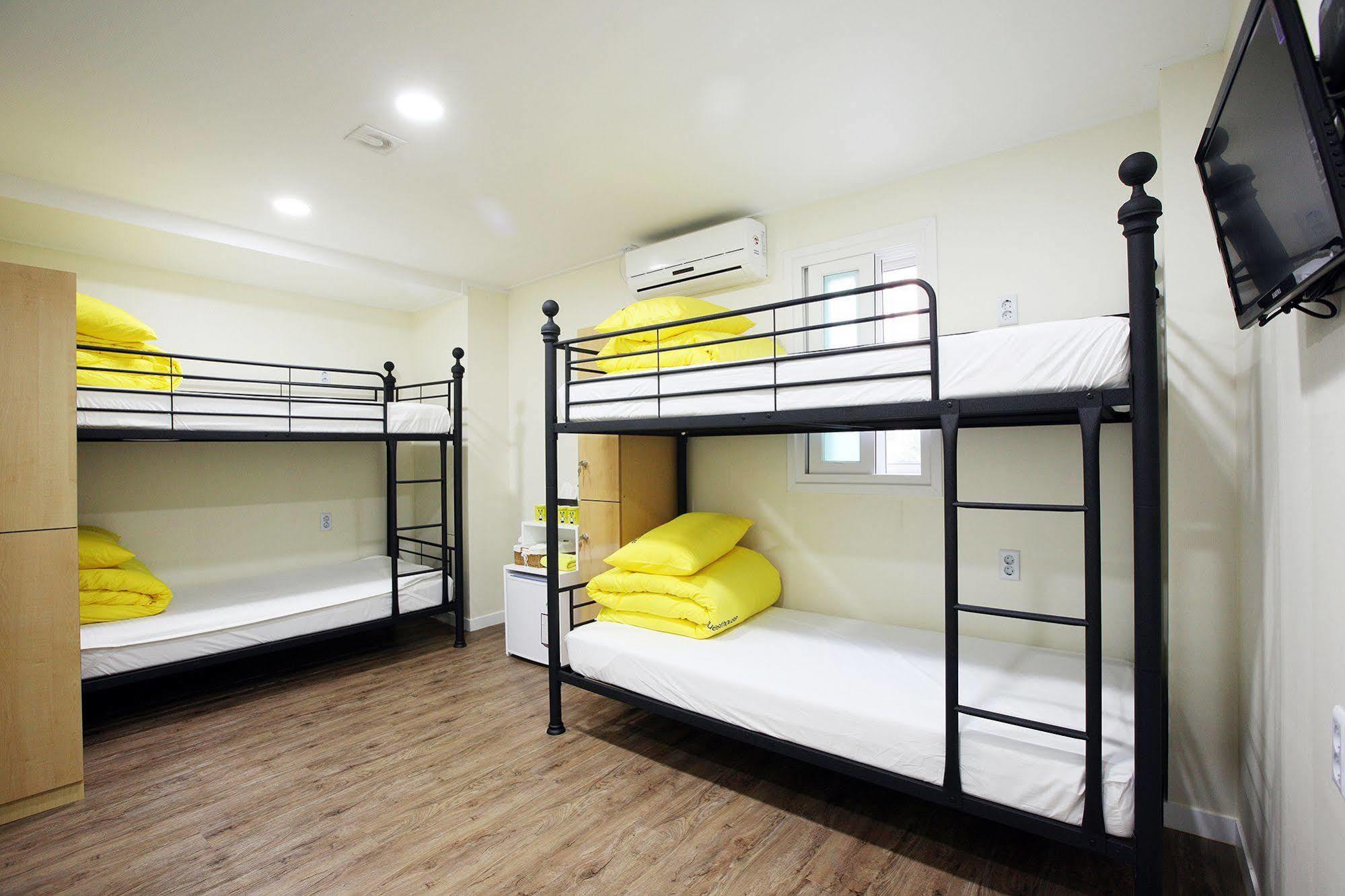 סיאול 24 Guesthouse Myeongdong Avenue מראה חיצוני תמונה