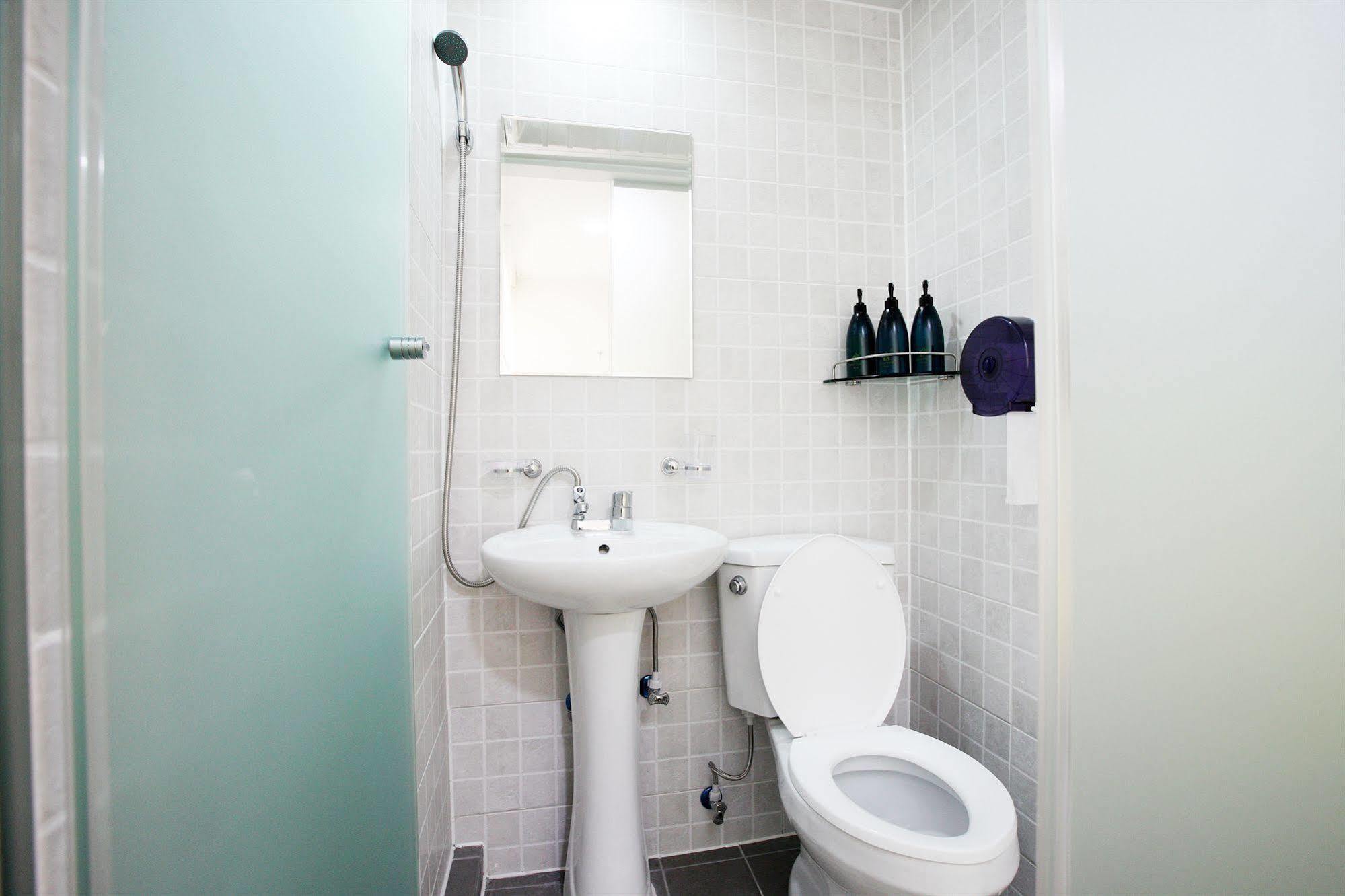 סיאול 24 Guesthouse Myeongdong Avenue מראה חיצוני תמונה